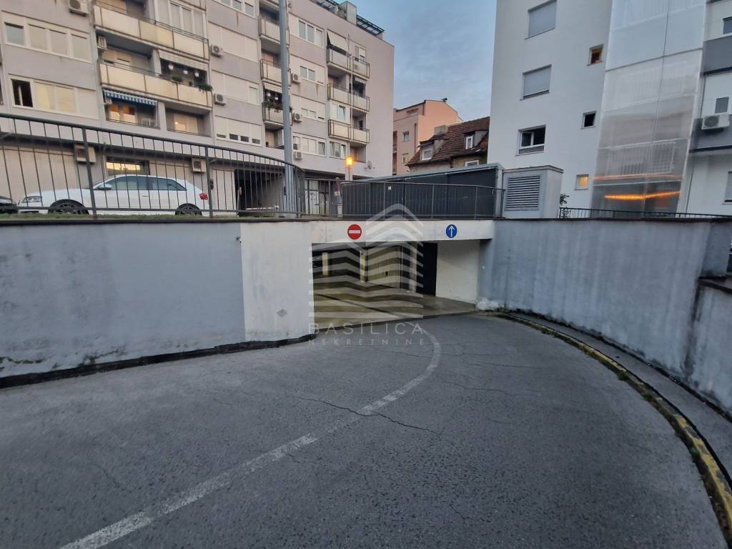 Garage, Sale, Zagreb, Trešnjevka - sjever