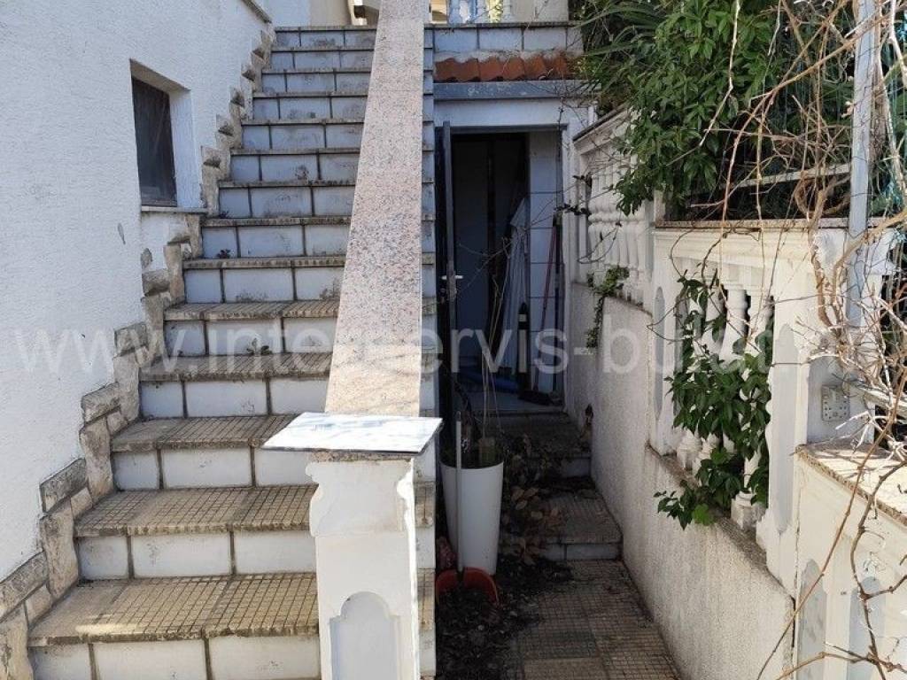 House with apartments, Sale, Pakoštane, Drage