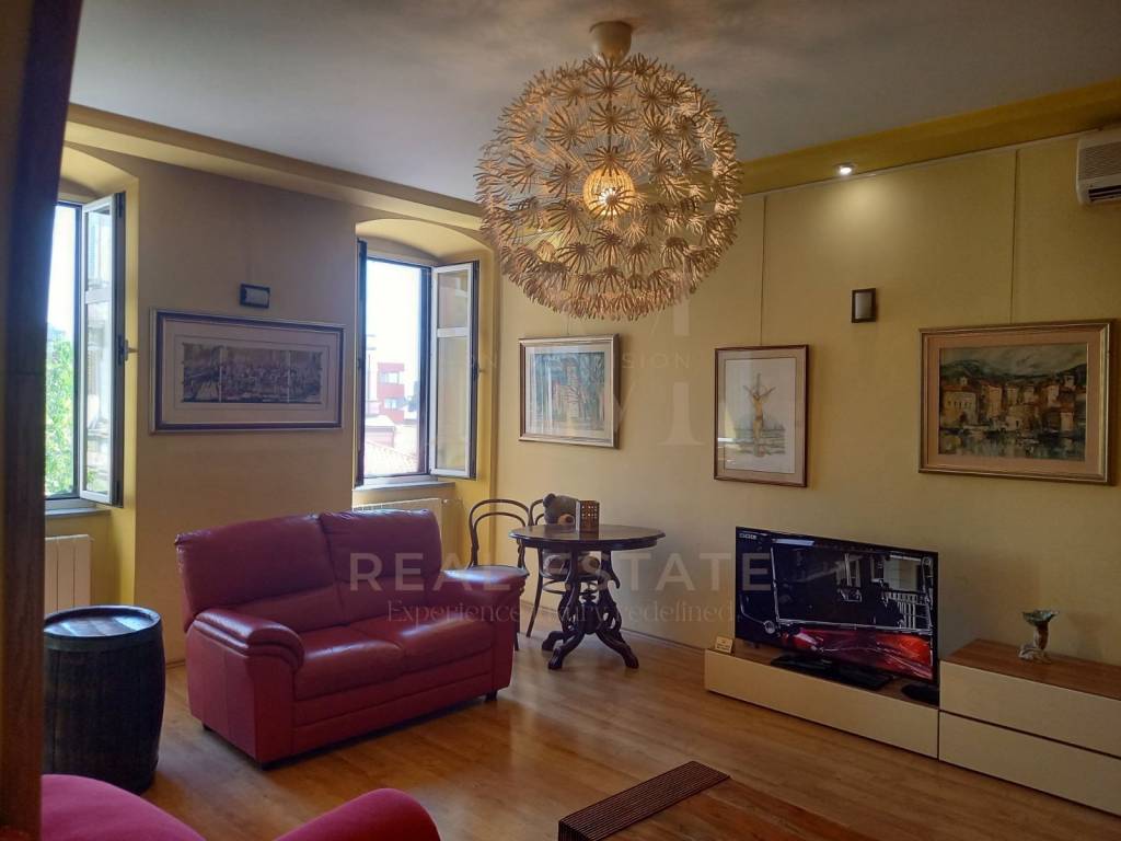 Flat in older building, Sale, Rijeka, Centar