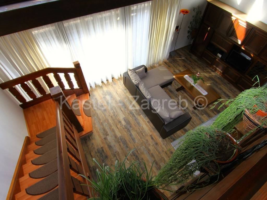 House with apartments, Sale, Zagreb - Okolica, Brezovica