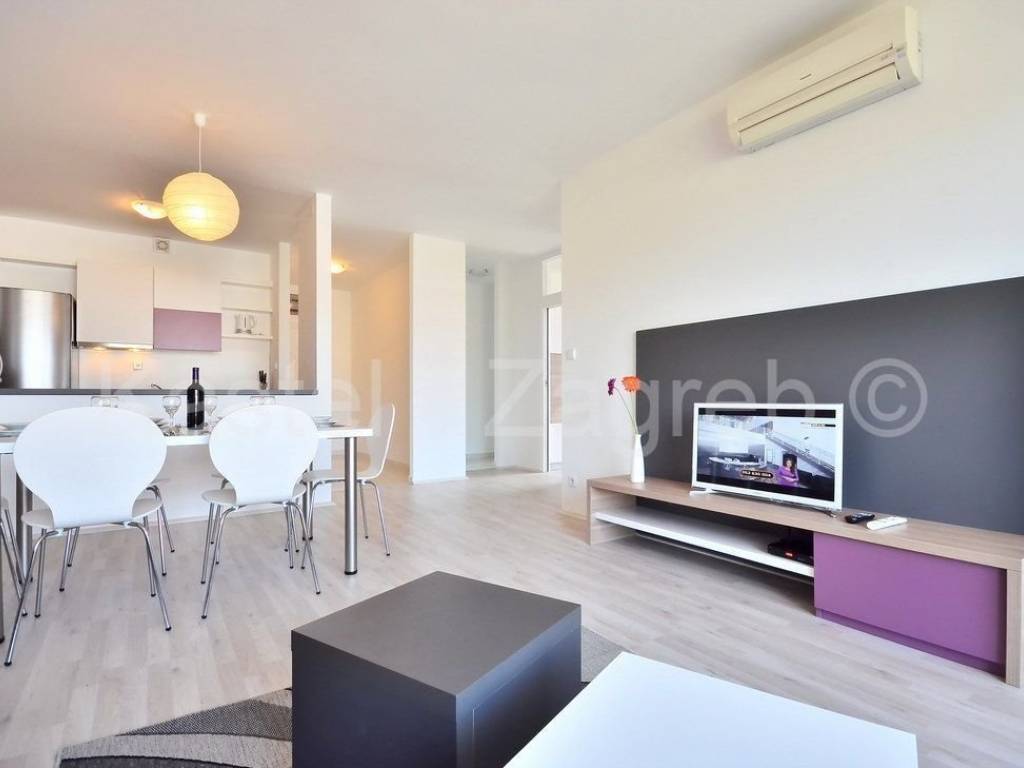 Hotel, Sale, Sutivan, Sutivan