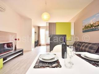 Hotel, Sale, Sutivan, Sutivan