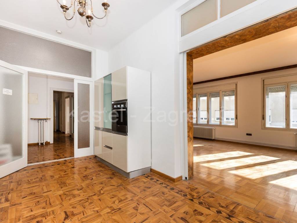 Flat in a building, Rent, Zagreb, Donji Grad
