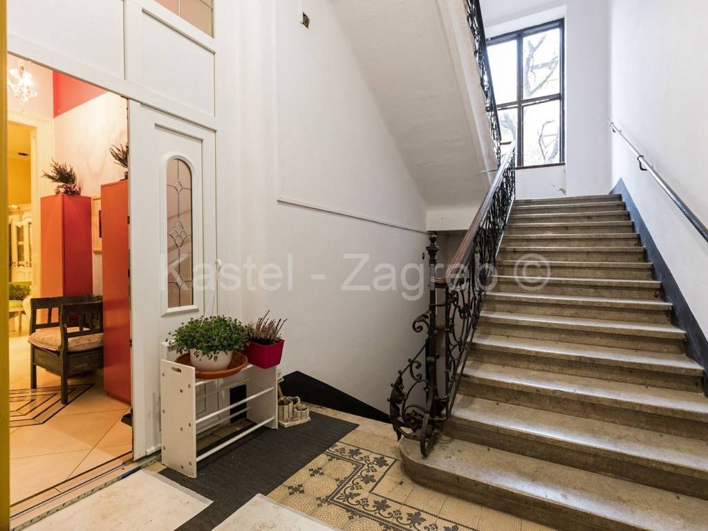 Flat in a building, Rent, Zagreb, Donji Grad