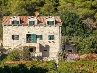 House by the sea, Sale, Šolta, Rogač