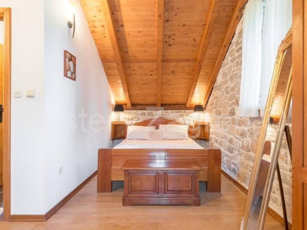 House by the sea, Sale, Šolta, Rogač