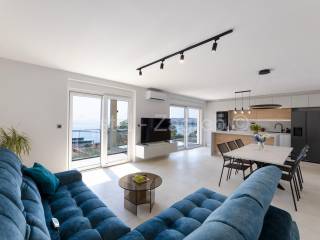 Flat in an urban villa, Rent, Podstrana, Podstrana