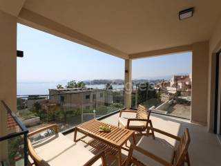 Flat in an urban villa, Rent, Podstrana, Podstrana