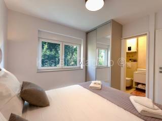 Flat in an urban villa, Rent, Podstrana, Podstrana