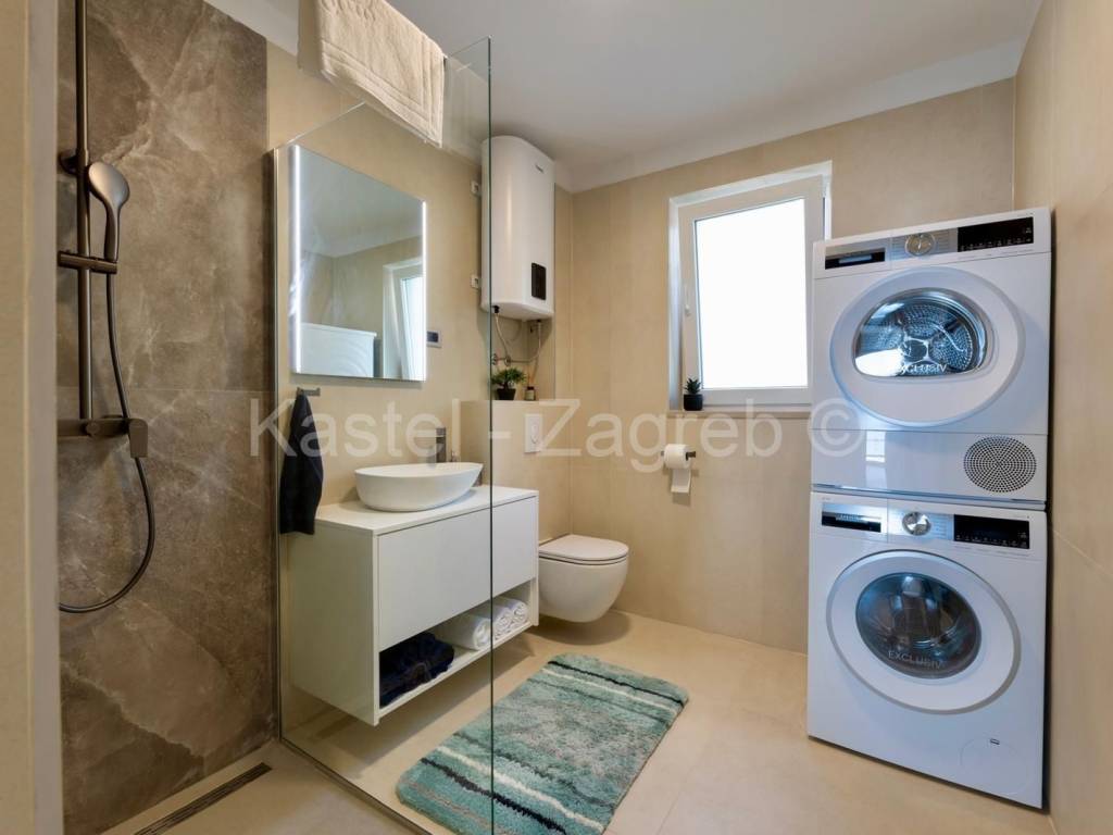 Flat in an urban villa, Rent, Podstrana, Podstrana
