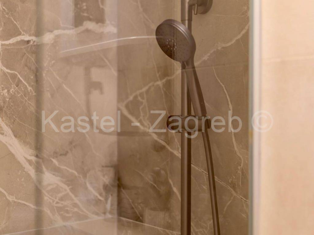 Flat in an urban villa, Rent, Podstrana, Podstrana