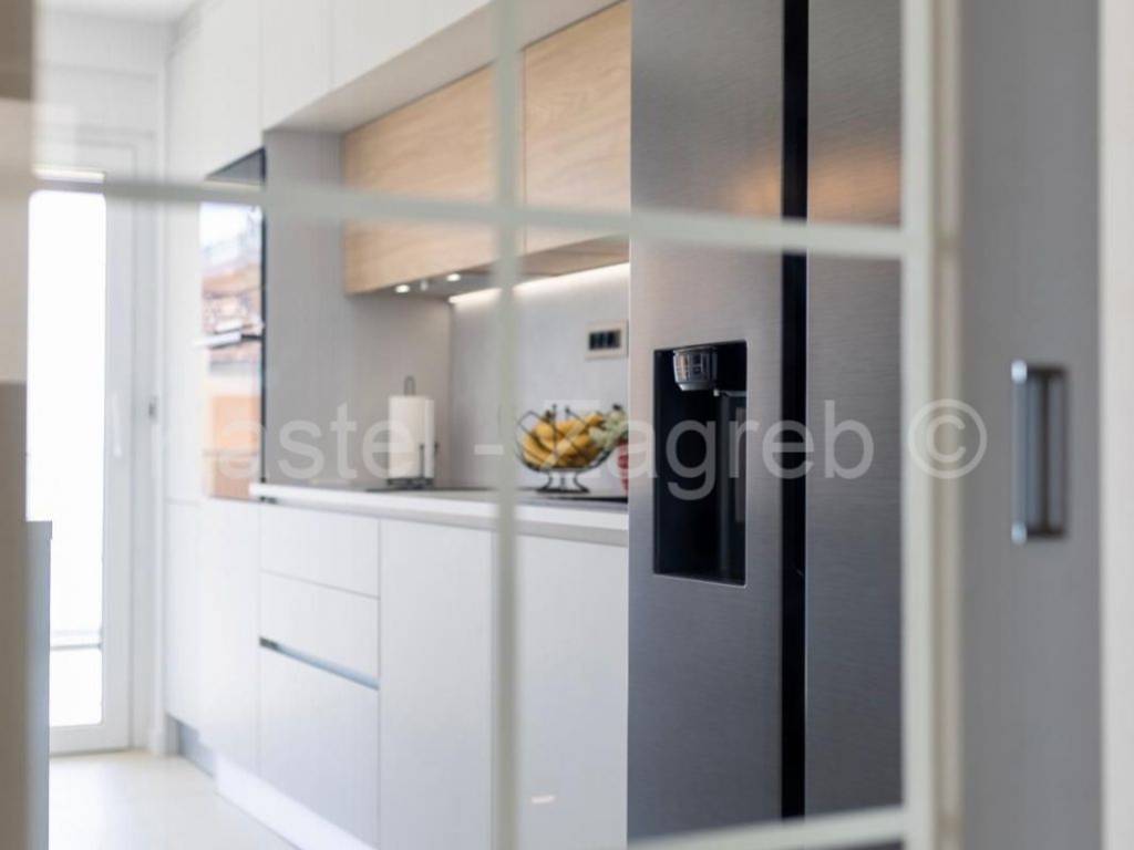 Flat in an urban villa, Rent, Podstrana, Podstrana