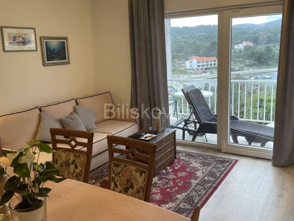 Flat in a house, Sale, Lumbarda, Lumbarda