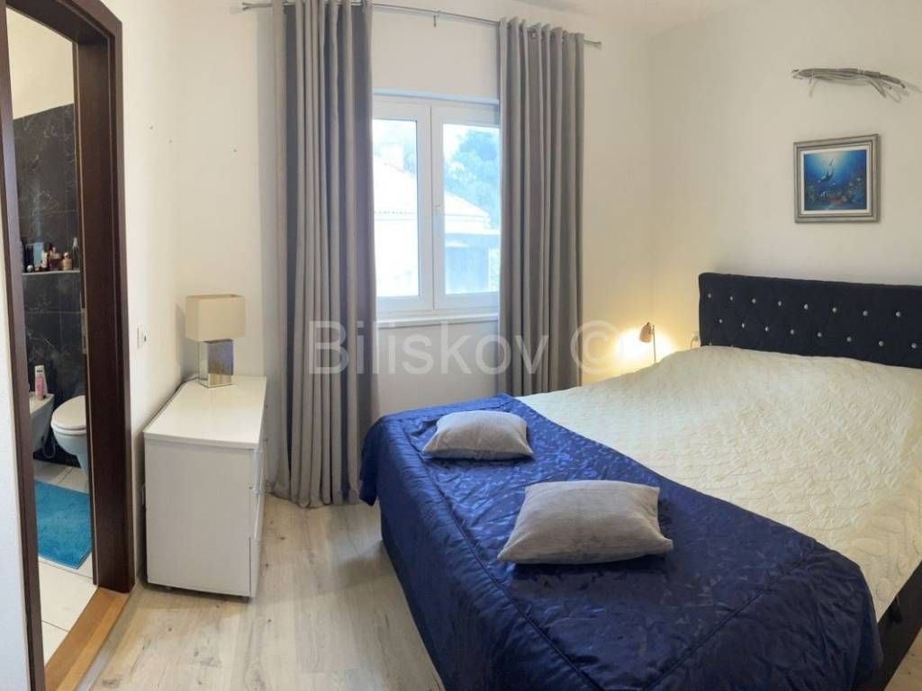 Flat in a house, Sale, Lumbarda, Lumbarda