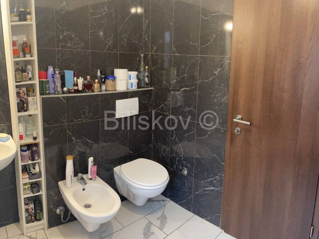 Flat in a house, Sale, Lumbarda, Lumbarda