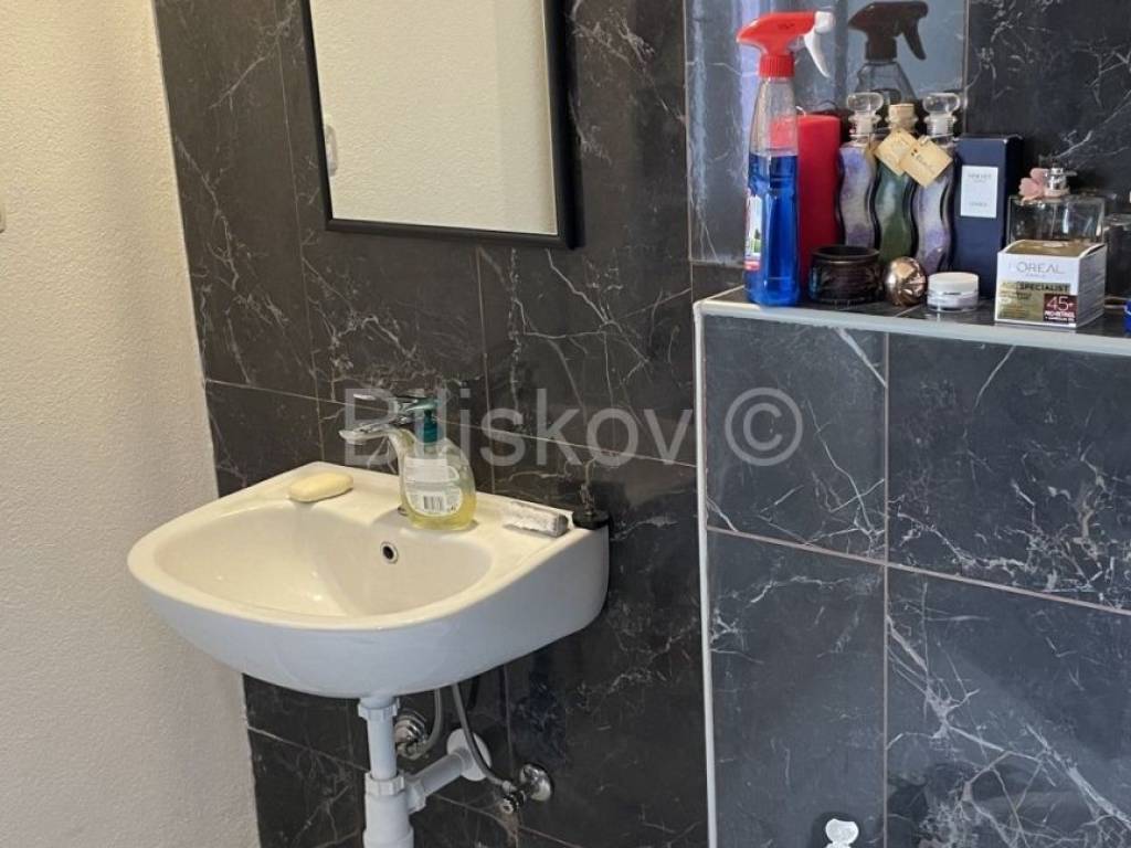 Flat in a house, Sale, Lumbarda, Lumbarda