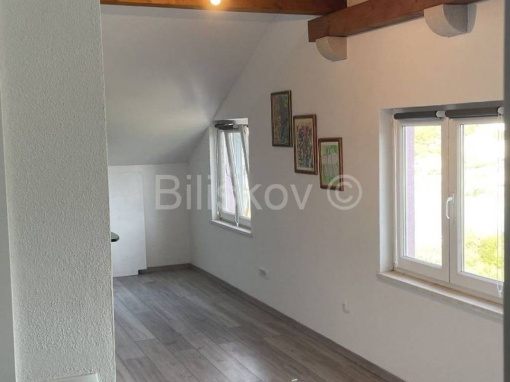 Flat in a house, Sale, Lumbarda, Lumbarda