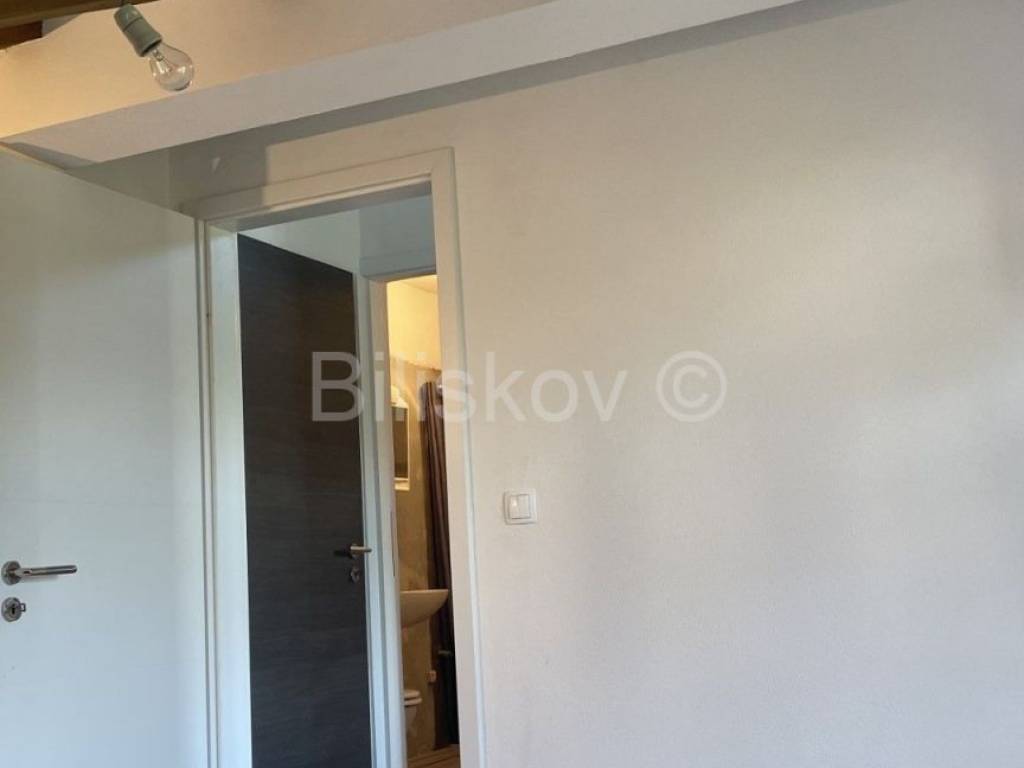 Flat in a house, Sale, Lumbarda, Lumbarda
