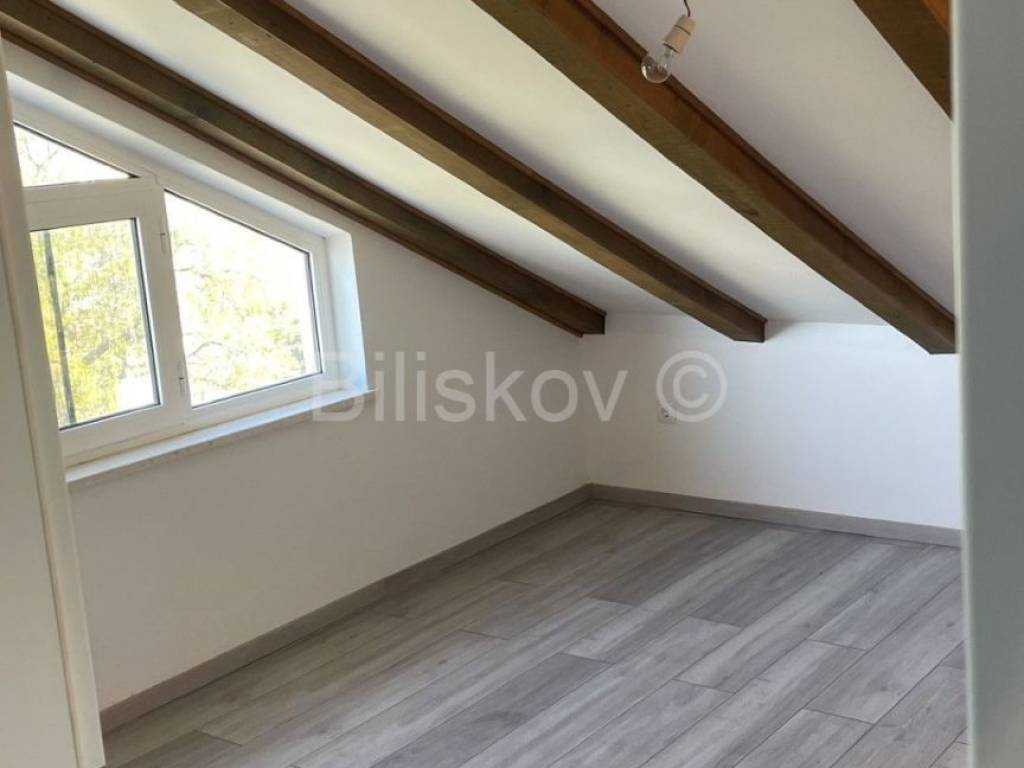 Flat in a house, Sale, Lumbarda, Lumbarda