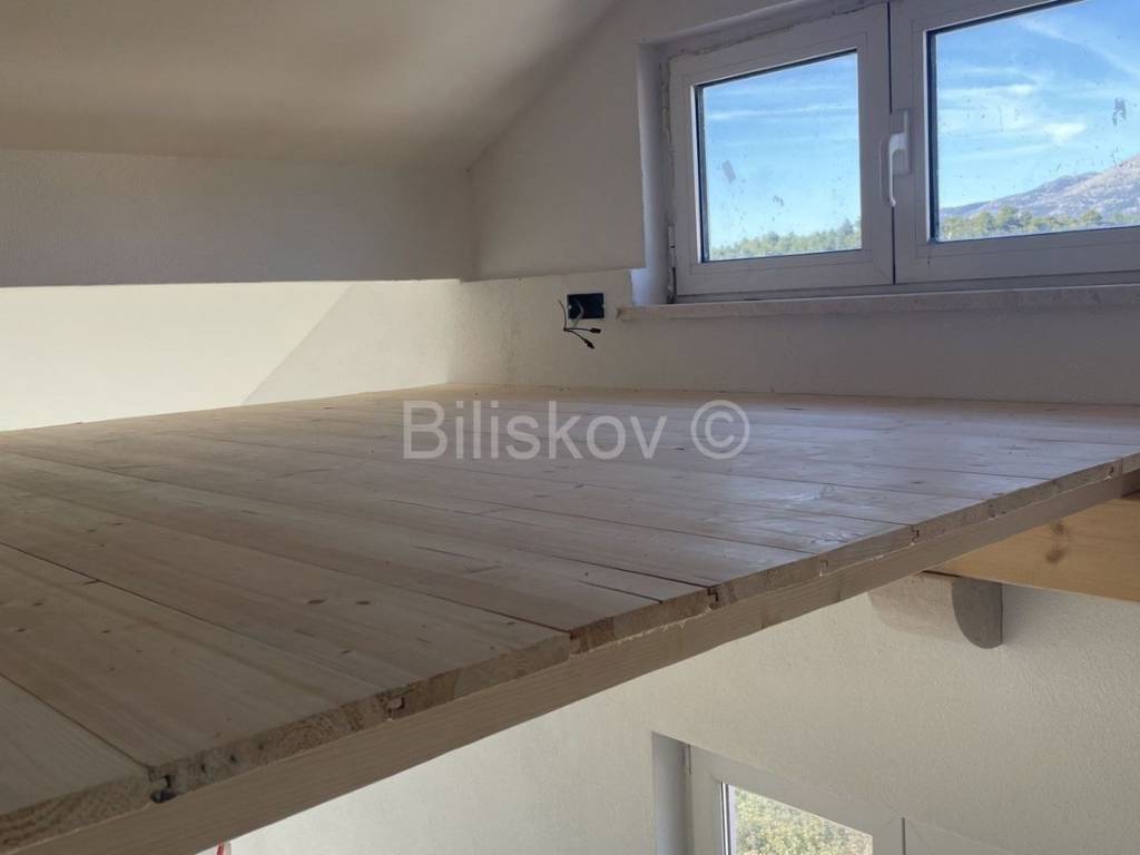Flat in a house, Sale, Lumbarda, Lumbarda