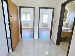 Flat in a new building, Sale, Pula, Pula