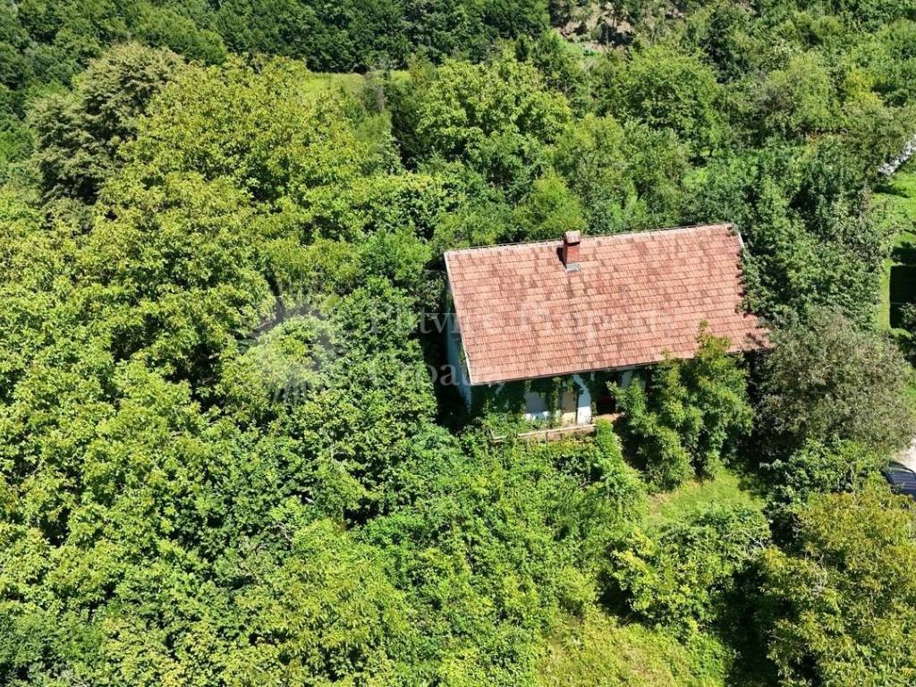 Family house, Sale, Vojnić, Vojnić