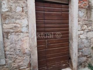 Kamena kuca, Prodaja, Vis, Vis