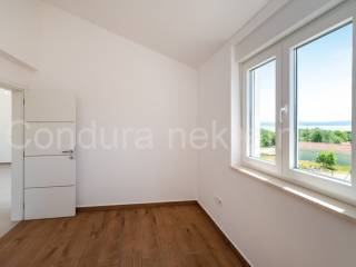 Apartment with a garden, Sale, Vir, Vir