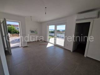 Apartment with a garden, Sale, Posedarje, Posedarje