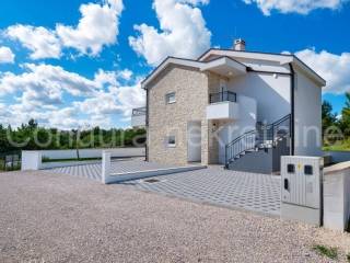 Apartment with a garden, Sale, Vir, Vir