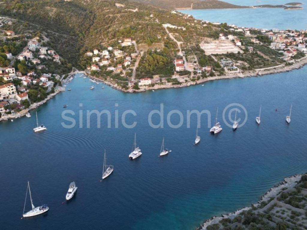 House with apartments, Sale, Marina, Sevid