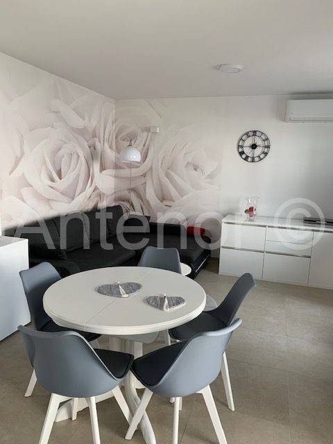 Apartman na moru, Prodaja, Nin, Nin