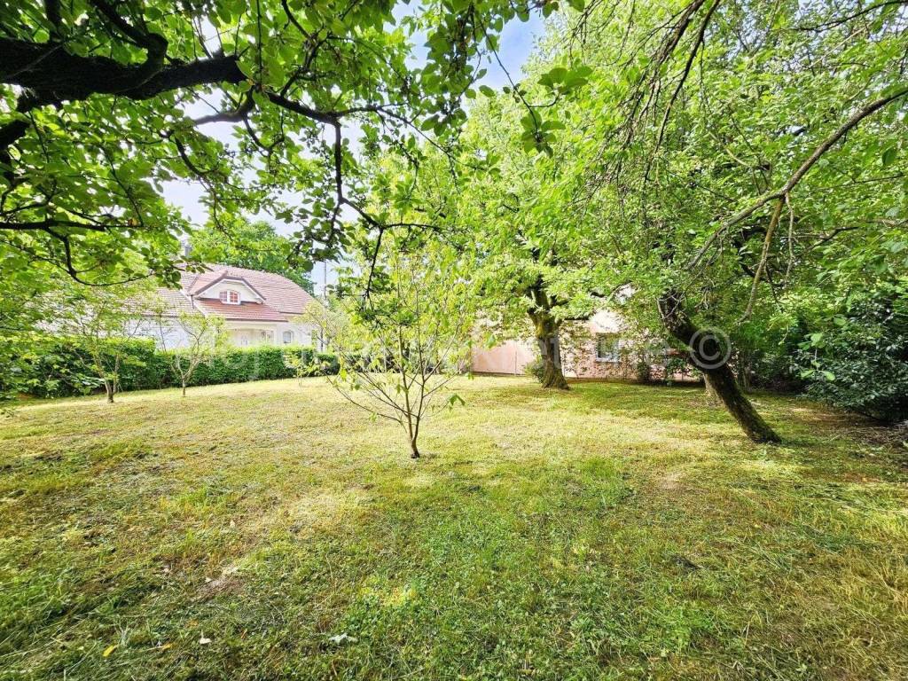 Plot for construction of mixed-use property, Sale, Zagreb, Maksimir