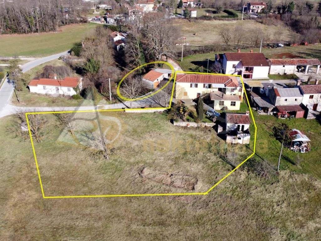 Kamena kuca, Prodaja, Pican, Pican