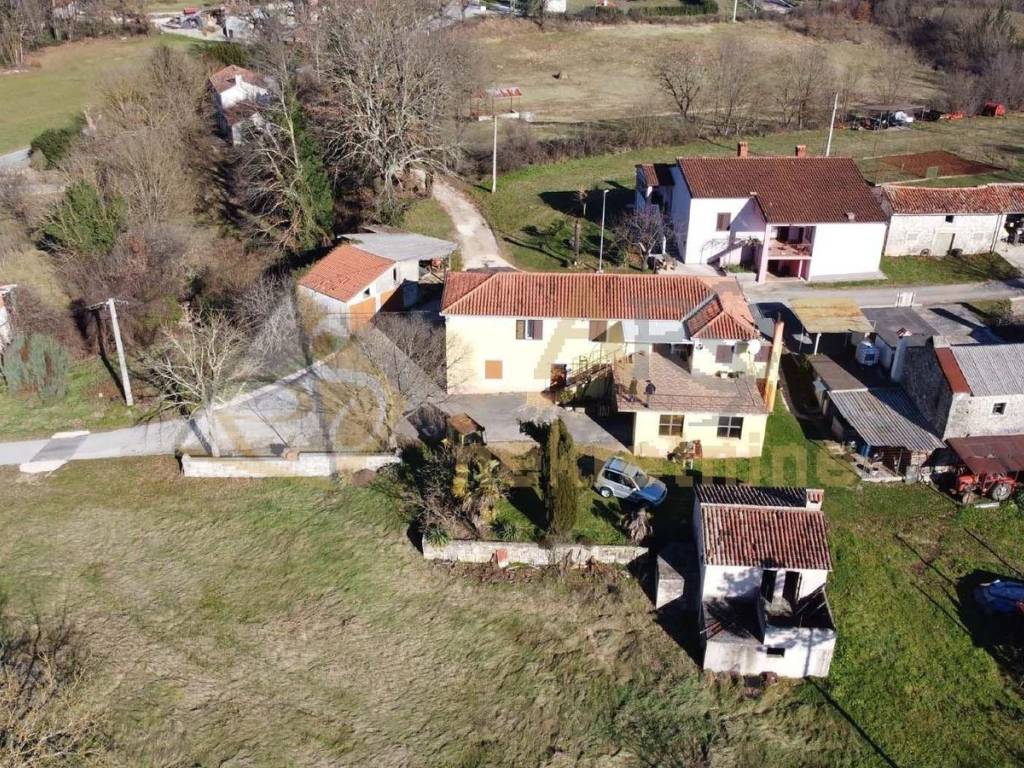 Kamena kuca, Prodaja, Pican, Pican
