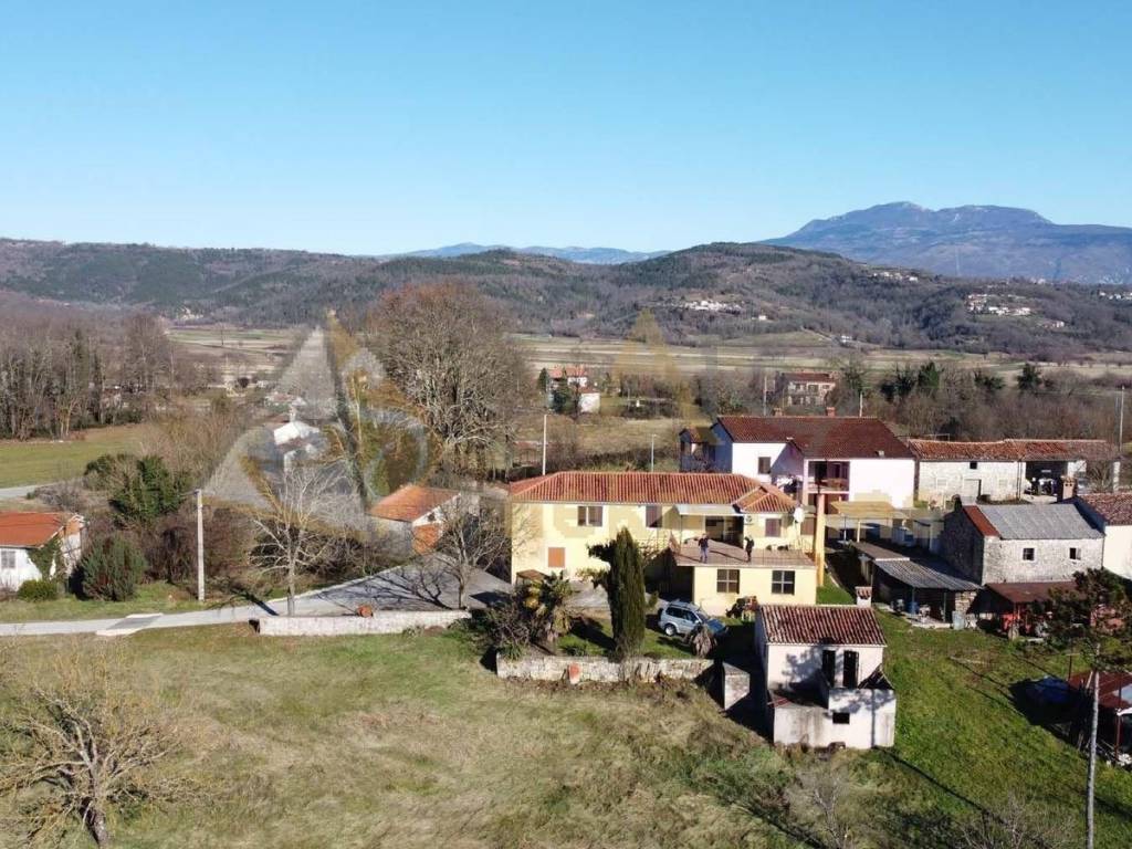 Kamena kuca, Prodaja, Pican, Pican