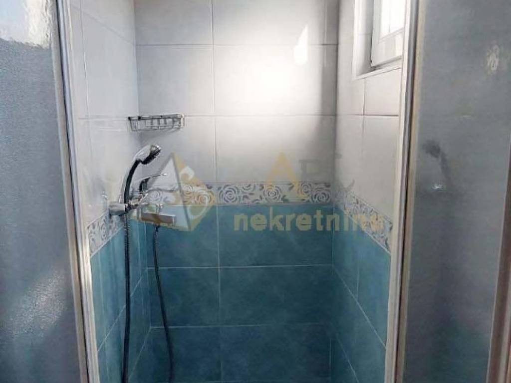 Kamena kuca, Prodaja, Pican, Pican