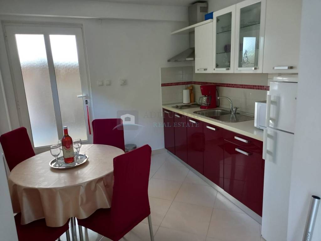 Flat in a house, Rent, Vodice, Vodice