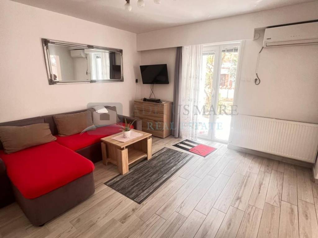 Flat in a house, Rent, Vodice, Vodice