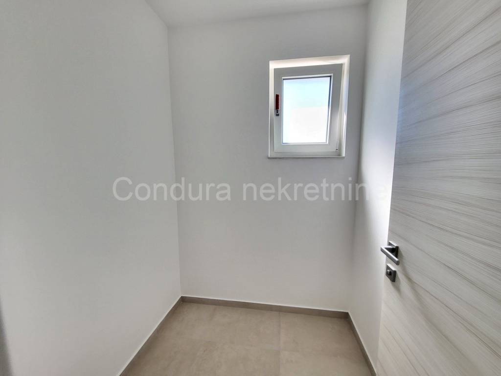 Apartment by the sea, Sale, Povljana, Povljana
