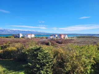 House with apartments, Sale, Nin, Nin