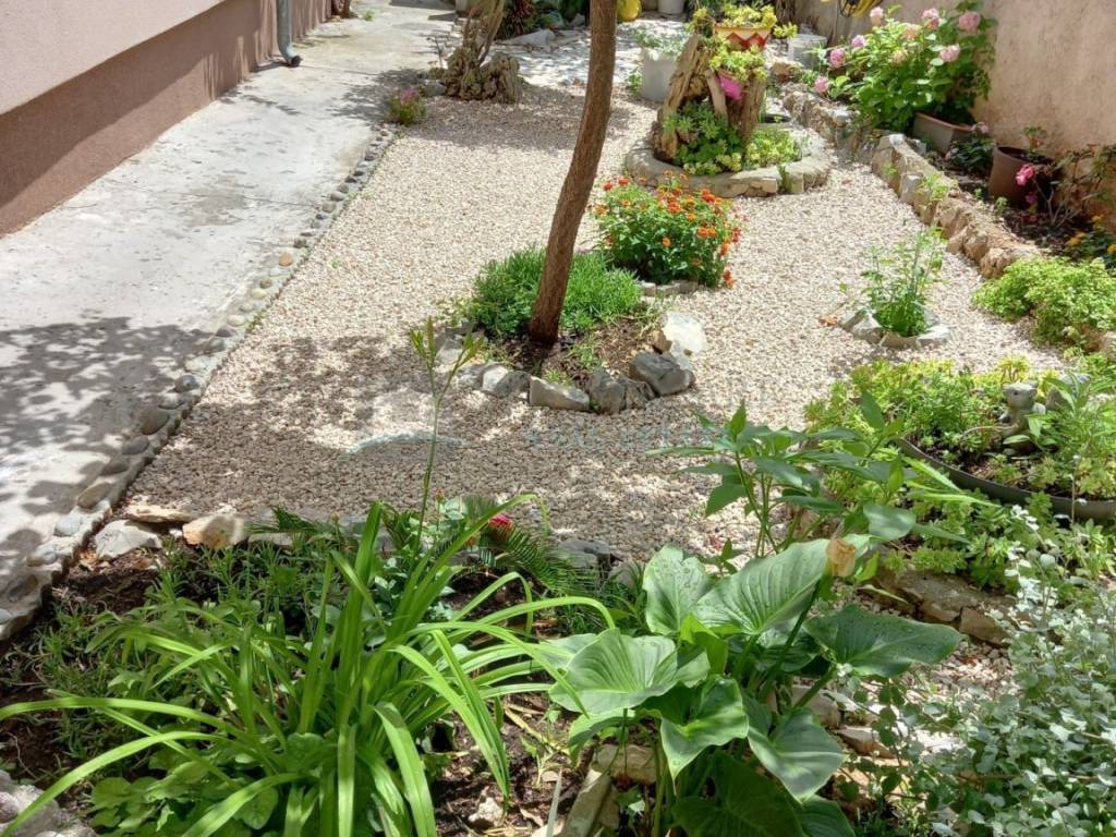 Flat in a house, Rent, Vodice, Vodice