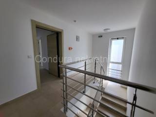 Apartman na moru, Prodaja, Povljana, Povljana
