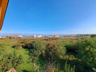 House with apartments, Sale, Nin, Nin