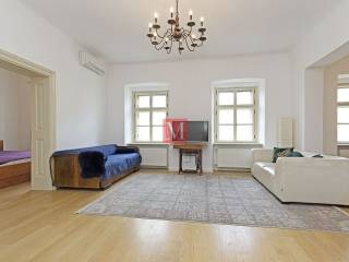 Flat in a villa, Rent, Zagreb, Gornji Grad - Medveščak