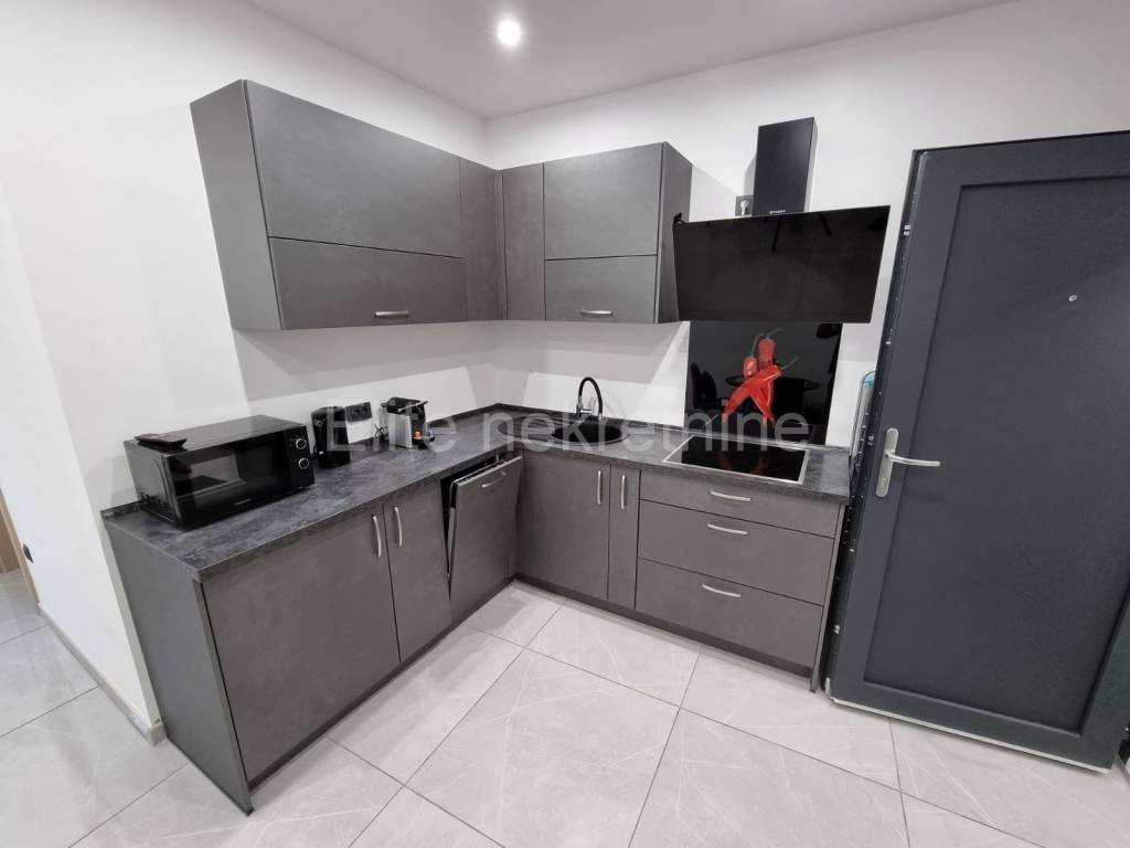 Flat in a building, Sale, Rijeka, Centar