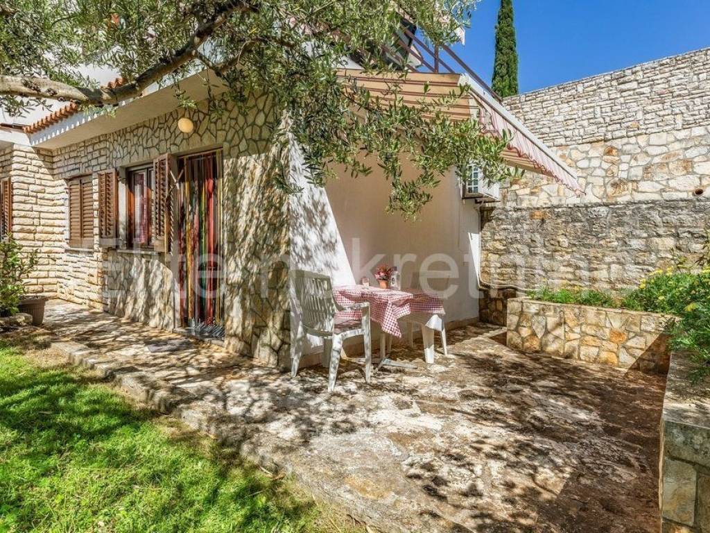 Flat in a villa, Sale, Medulin, Premantura