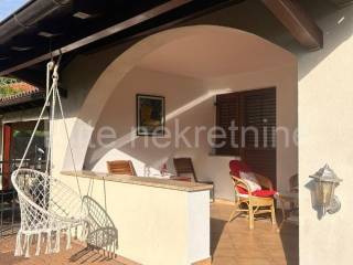 Flat in a house, Sale, Malinska-dubašnica, Malinska