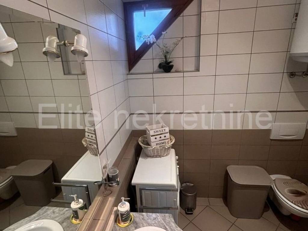 Flat in a house, Sale, Malinska-dubašnica, Malinska