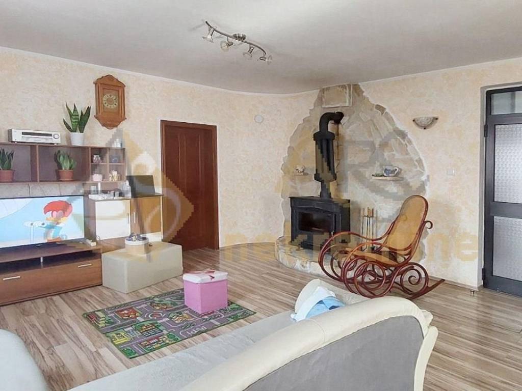 Stan u kuci, Prodaja, Pula, Pula